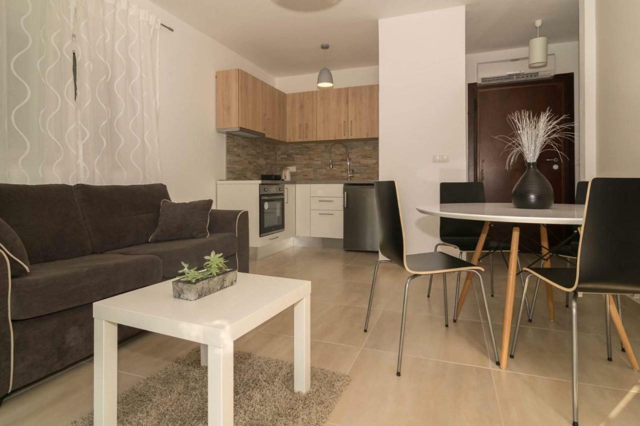 Apartmani Marinovic Zadar Exteriör bild