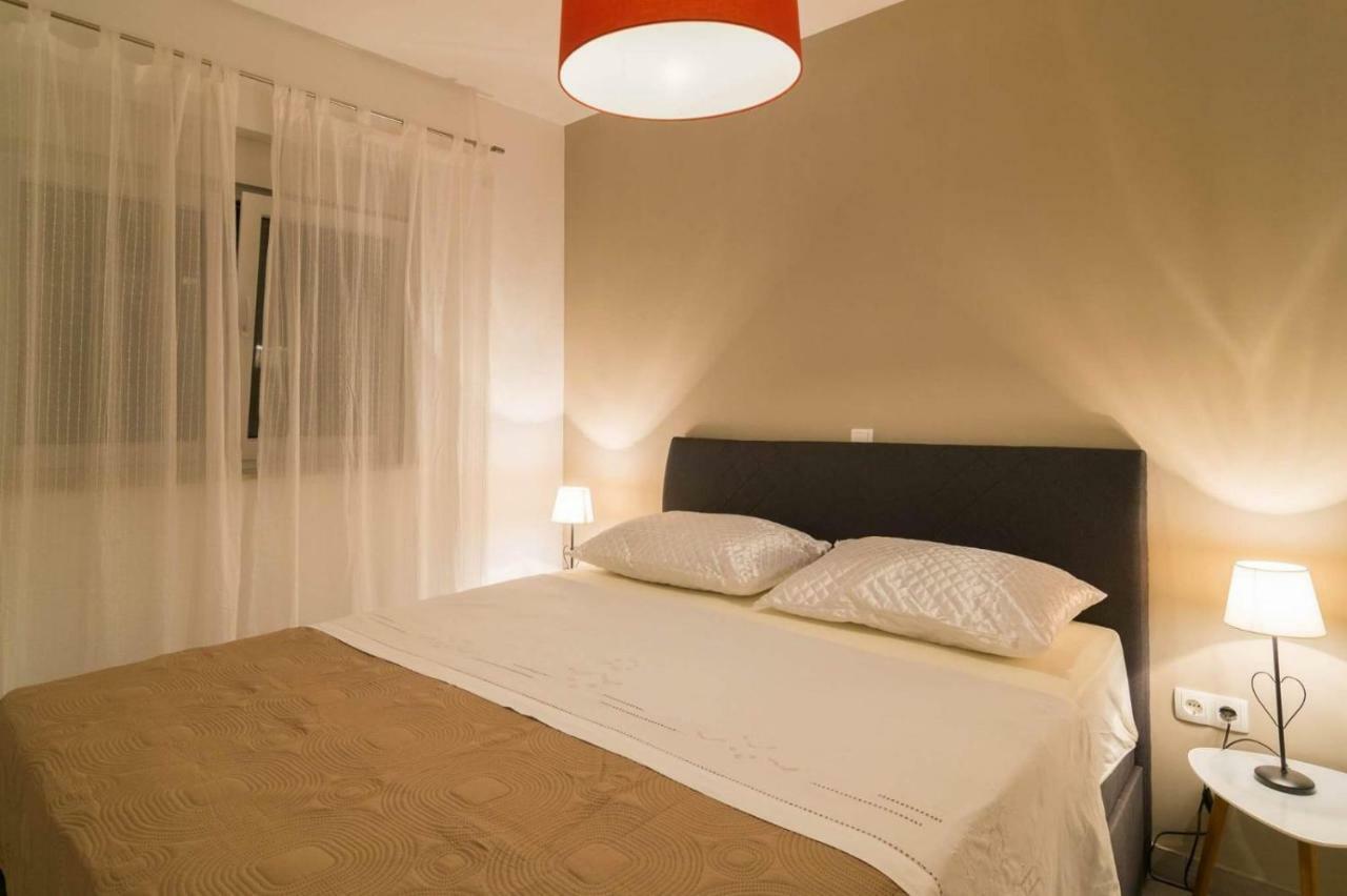 Apartmani Marinovic Zadar Rum bild